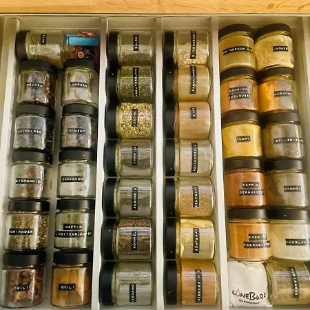 Проживание в семье Helles Im Modernen Holzhaus Mit Queensize-bett, Balkon, Schreibtisch, Tv, Klimaanlage & Abdunkelnden Jalousien *