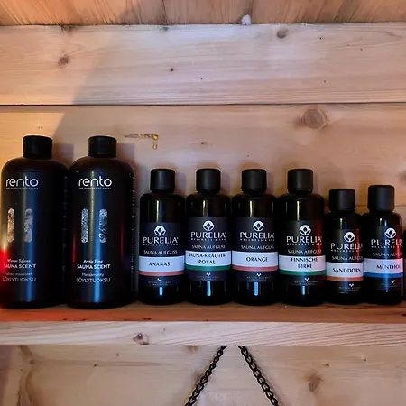 Helles Im Modernen Holzhaus Mit Queensize-bett, Balkon, Schreibtisch, Tv, Klimaanlage & Abdunkelnden Jalousien Проживание в семье *